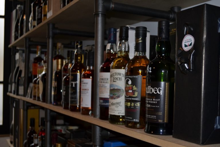 Cave a vins et spiritueux saint etienne a vin pas des marches (27